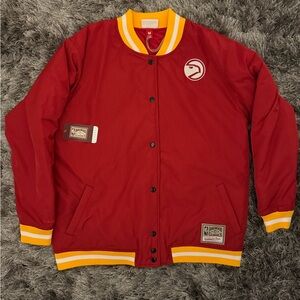 Authentic NBA Atlanta Hawks Women’s Puff Jacket Size M